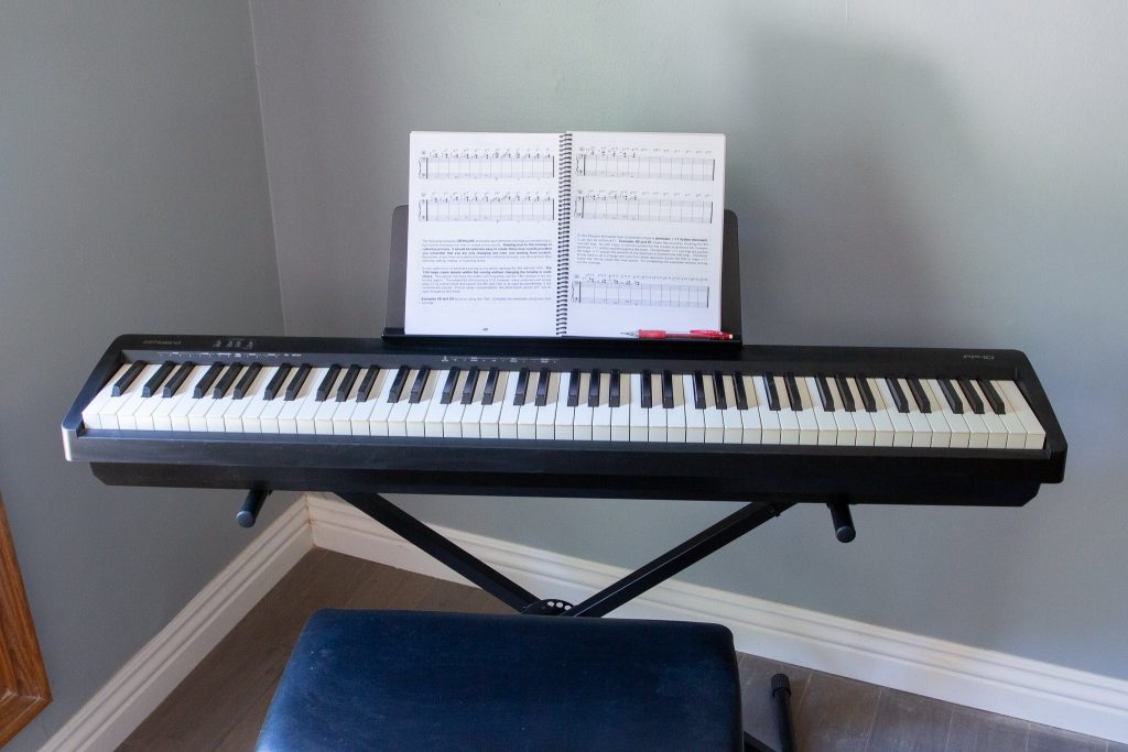8 Best Beginner Digital Pianos for Adults in 2025: Top 88 Key Options Reviewed